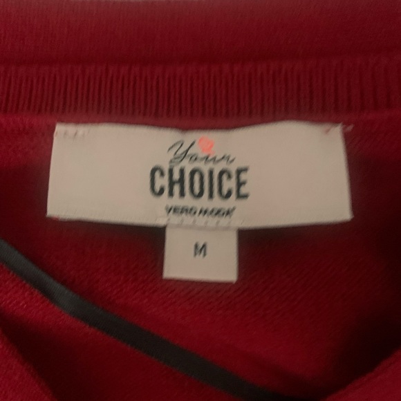 sweater - Picture 3 of 5